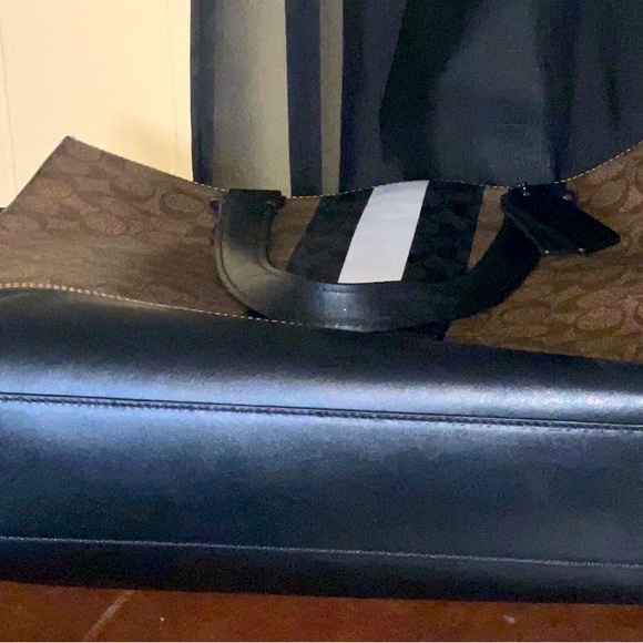 Coach Graham Structured Tote - Picture 7 of 7